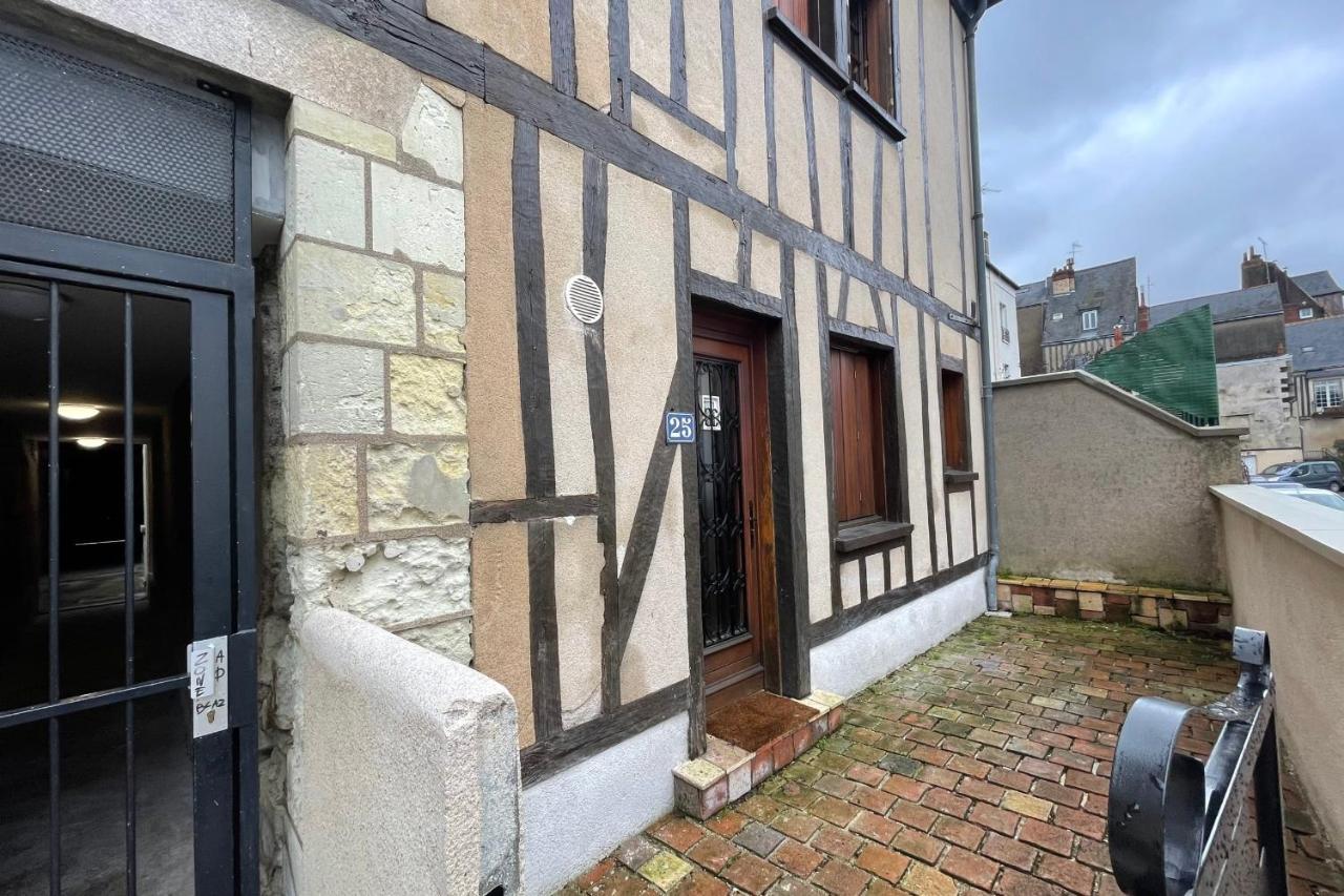 Apartmán Le Chambord Beautiful Half-Timbered House With Terrace Tours Exteriér fotografie